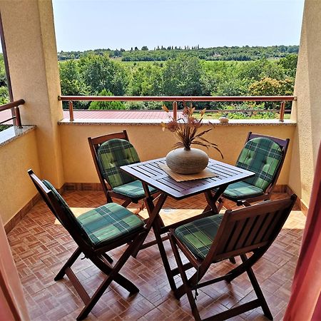 Apartments Fantazija Rovinj Exterior foto